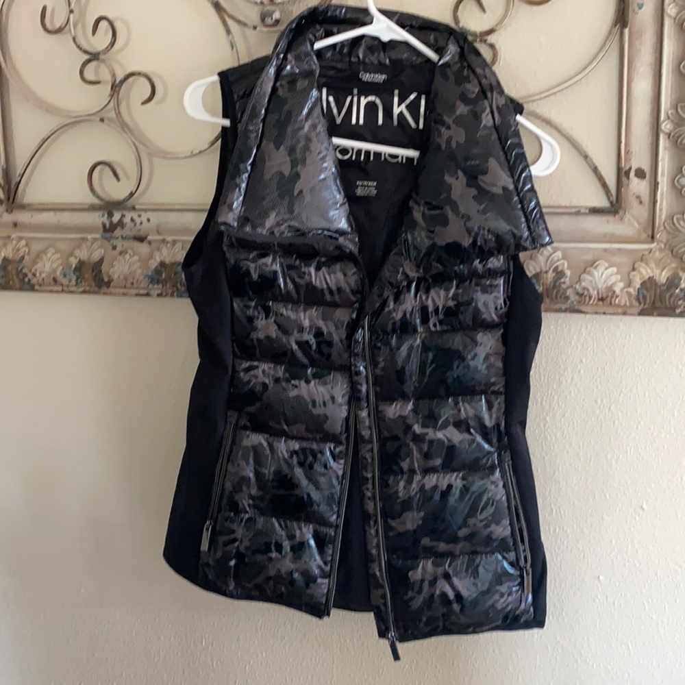 Calvin Klein women’s camo vest!